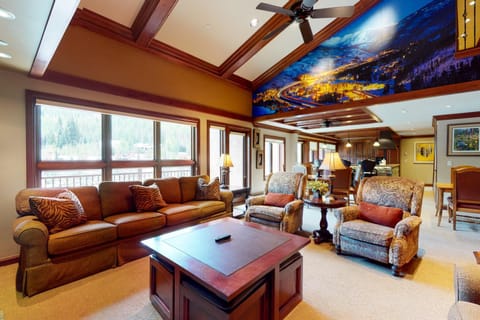 Lion Square Lodge South 750 Chalet in Lionshead Village Vail