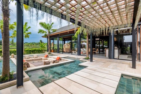 Patio, Swimming pool