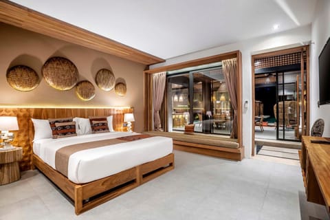 Bed, TV and multimedia, Bedroom