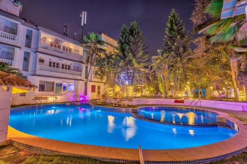 Property building, Night, Garden, Garden view, Pool view, Swimming pool, Swimming pool