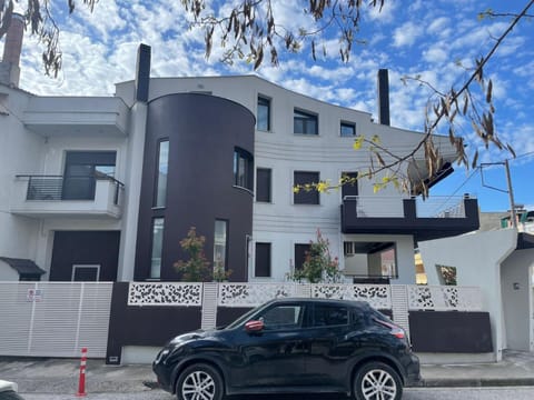 Aretousa - Center Luxury Suites 3 Apartment in Nea Peramos