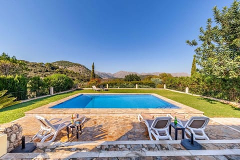 Natural landscape, Swimming pool, sunbed