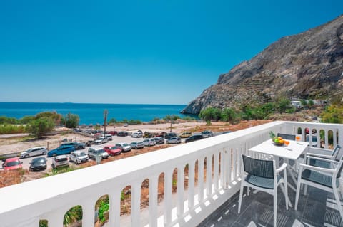View (from property/room), Balcony/Terrace, Mountain view, Sea view