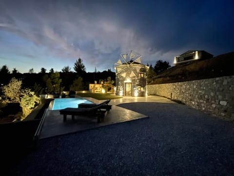 Property building, Night