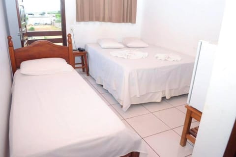 Bed, towels