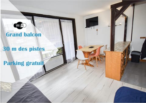 Relai S11 Grand et lumineux studio avec coin montagne 4-6 pers, WIFI, 30m des pistes, grand balcon, DRAPS NON COMPRIS Apartment in Haute-Savoie