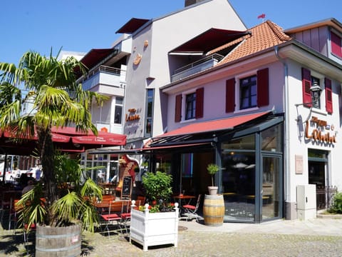 Property building, Location