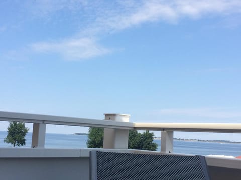 View (from property/room), Balcony/Terrace, Sea view