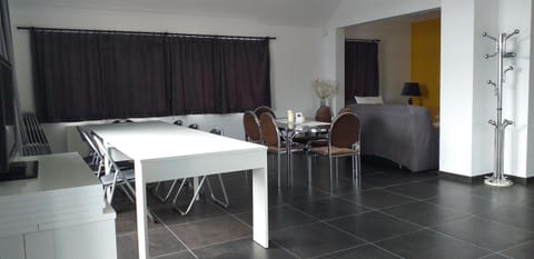 Business facilities, Dining area