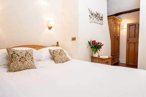 Ingleton 2-Bed Cottage Sleeps 4 Pet Ok & Parking House in Craven District