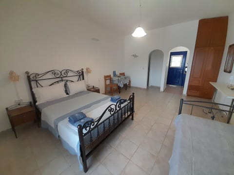 Bed, Photo of the whole room, Bedroom, towels, wardrobe