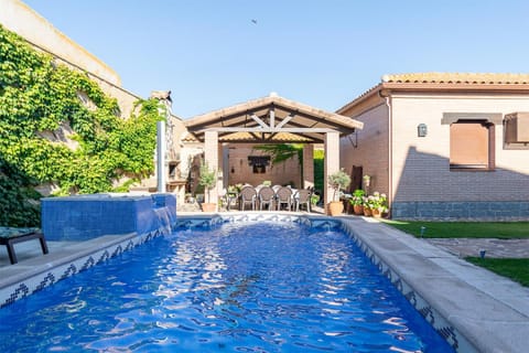 Property building, Pool view