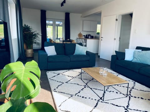 Gîte le 44 - au calme avec jardin, proche de Namur House in Wallonia, Belgium