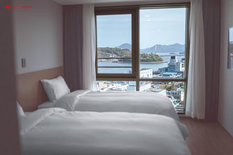 Bedroom, Sea view