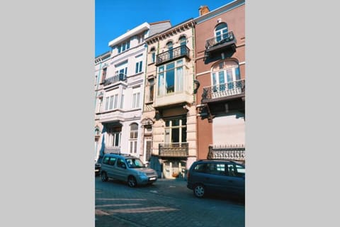 Villa Les Eglantines in Belle Epoque wijk Oostende Villa in Ostend