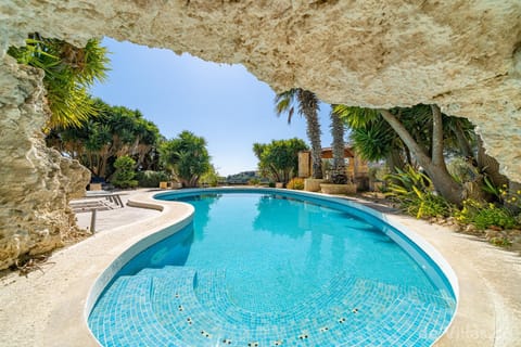 Lunzjata Maisonette Apartment in Malta