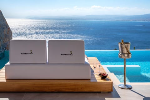 Sea view, Swimming pool