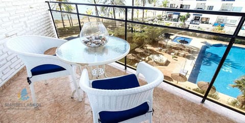 View (from property/room), Balcony/Terrace