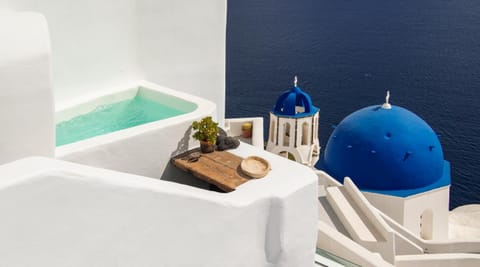 Sophia Castle View Villa in Oia