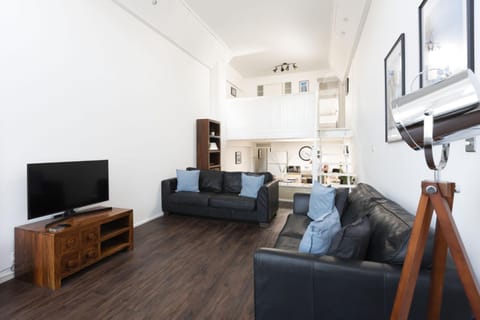 Communal lounge/ TV room, Living room