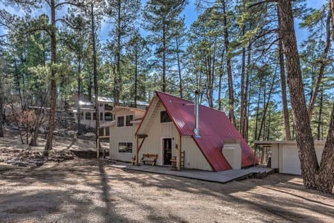 Ruidoso A-Frame Cabin about 1 Mi to Grindstone Lake! Cabin in Ruidoso