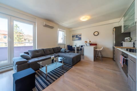 Kitchen or kitchenette, Living room, Lounge or bar, Dining area