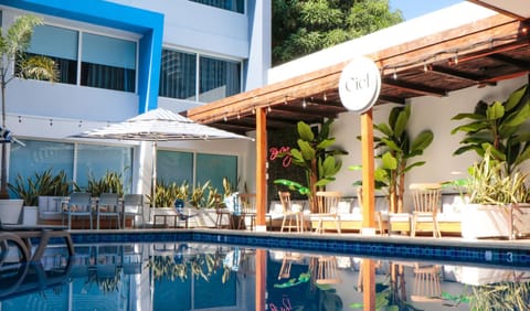 Solarium, Swimming pool, Breakfast, oven