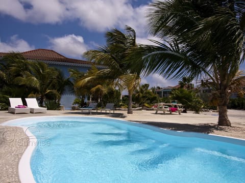 Pool view, Swimming pool, Family