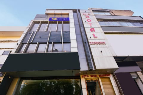 Property building, Facade/entrance
