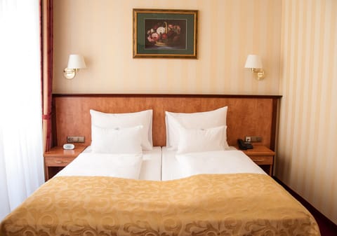 Bed, Bed