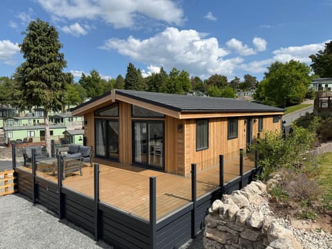 Park Lodge Apartment in England