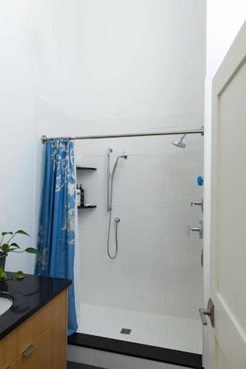 Too Good AKA 2 Goodrich St House in Stockbridge