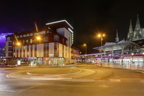 Property building, Facade/entrance, Neighbourhood
