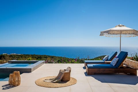 Hot Tub, Pool view, Sea view, Swimming pool, sunbed