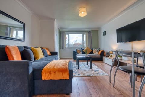 Communal lounge/ TV room, Living room, Seating area