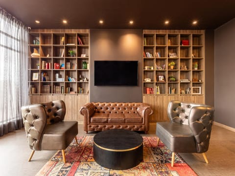 Communal lounge/ TV room, Communal lounge/ TV room, Living room