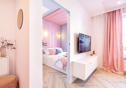 Bed, Living room, Bedroom, On site