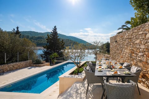 Beachfront Villa Grain of Salt with Pool Villa in Dubrovnik-Neretva County