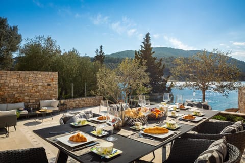 Beachfront Villa Grain of Salt with Pool Villa in Dubrovnik-Neretva County