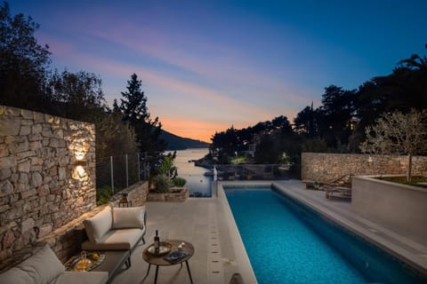 Beachfront Villa Grain of Salt with Pool Villa in Dubrovnik-Neretva County