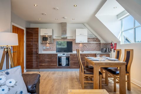 Seating area, kitchen