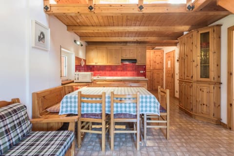 Property building, Living room, Bedroom