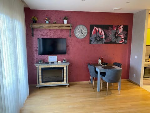 Living room, Seating area, Dining area