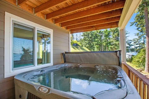 Brighton Beach House House in Whidbey Island