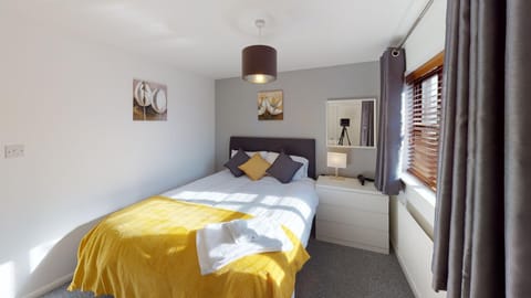 Marina House Apartment in Hull