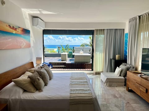Bed, Natural landscape, TV and multimedia, Photo of the whole room, Bedroom, Sea view