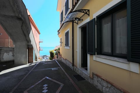 Property building, Sea view
