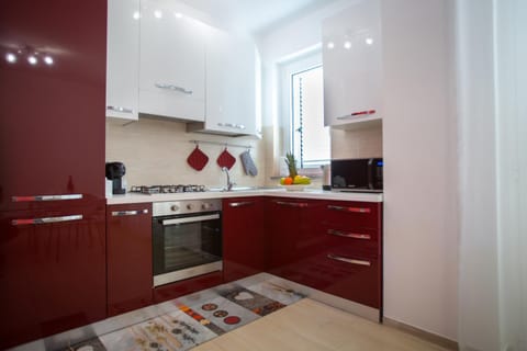 TV and multimedia, Kitchen or kitchenette, dishwasher, minibar, pet friendly, stove, washing machine, air conditioner