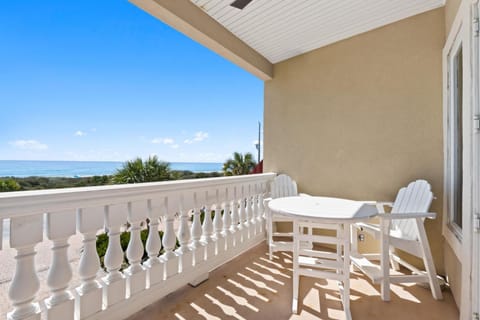 Day, View (from property/room), Balcony/Terrace, Seating area, Sea view
