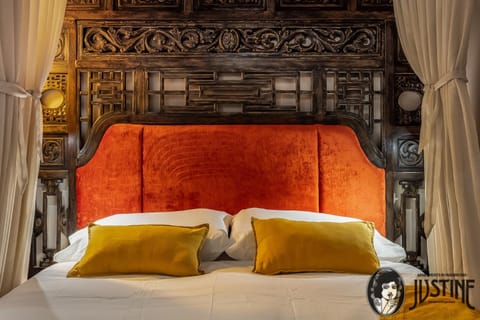 Bed, Decorative detail, Bedroom